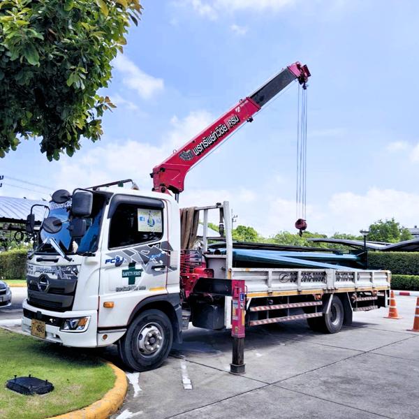 รถเฮี๊ยบยกโครงเหล็ก ติดตั้งโครงสร้าง – P.S.CRANE